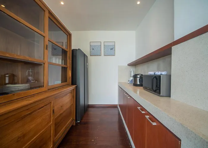Suzuki Beachfront Villa Ketewel