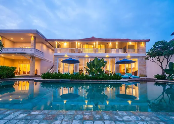 Suzuki Beachfront Villa Ketewel